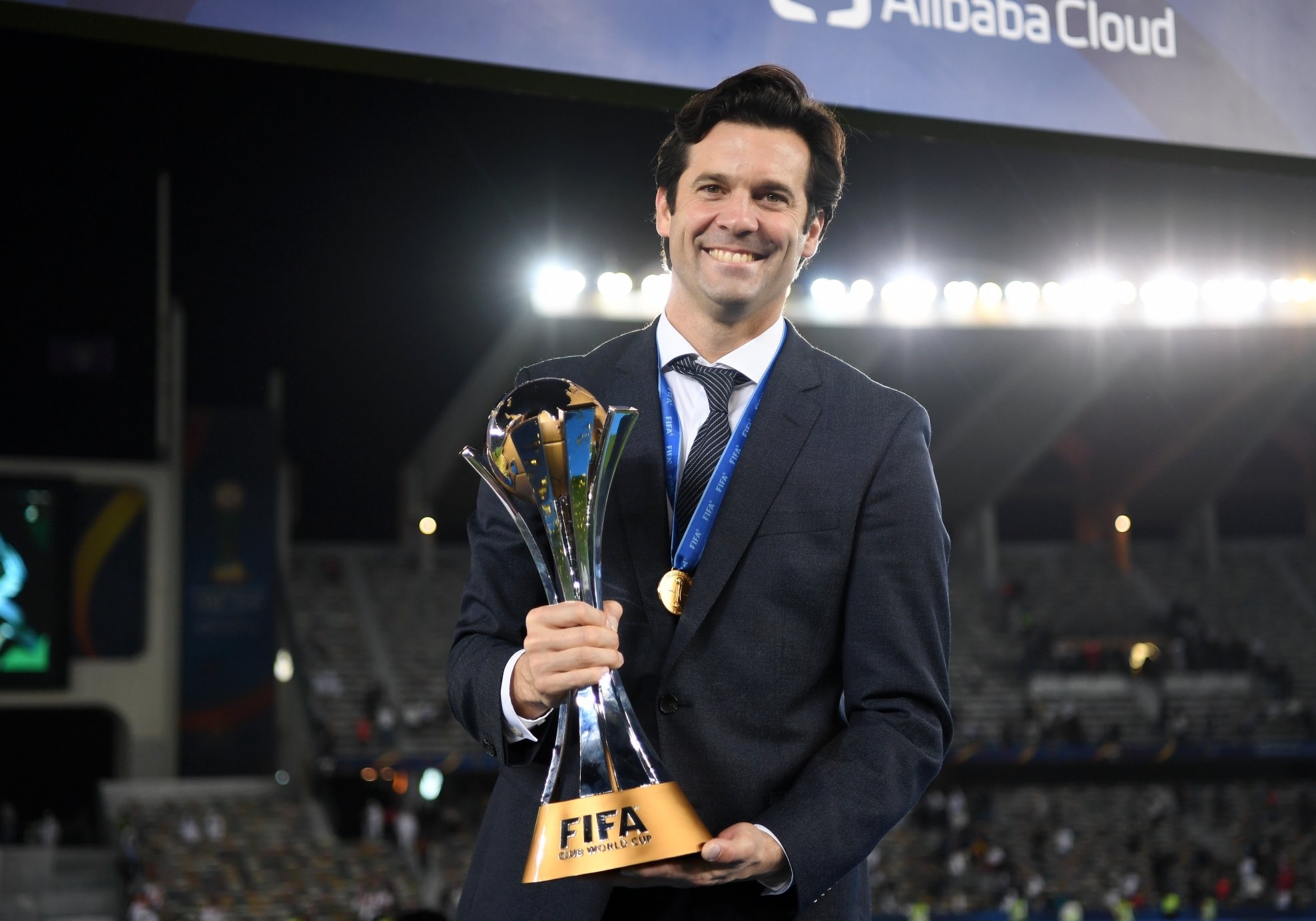 Solari tri an Zidane khi Real vo dich FIFA Club World Cup hinh anh