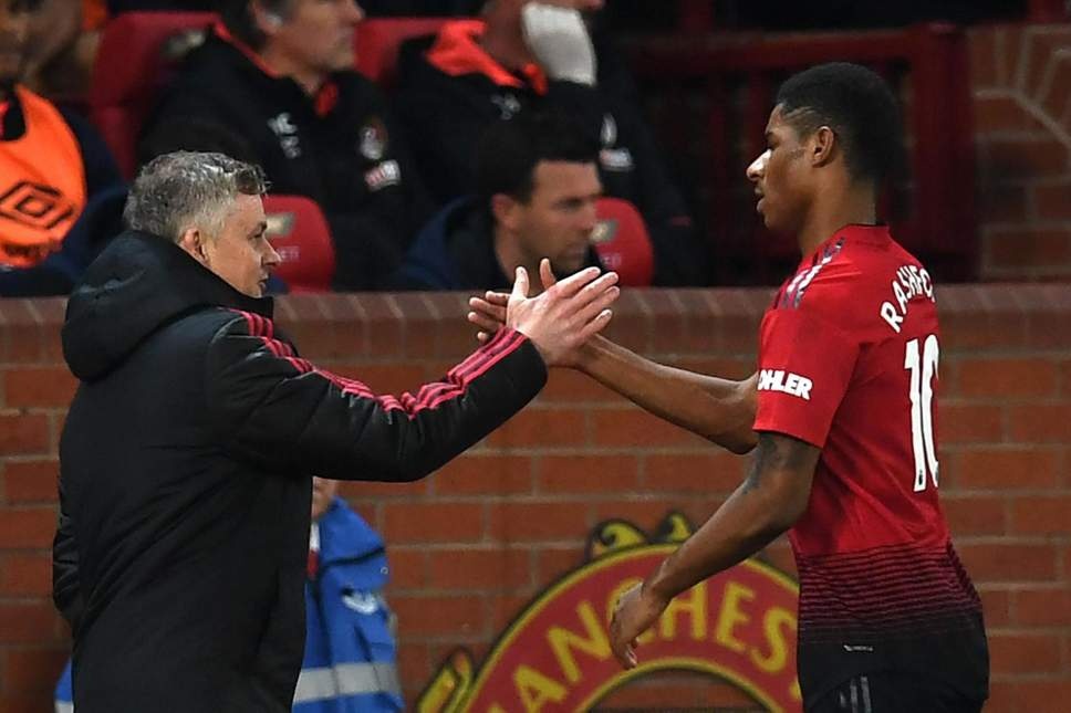 HLV Solskjaer dap tra chi trich cua Mourinho nham vao Rashford hinh anh