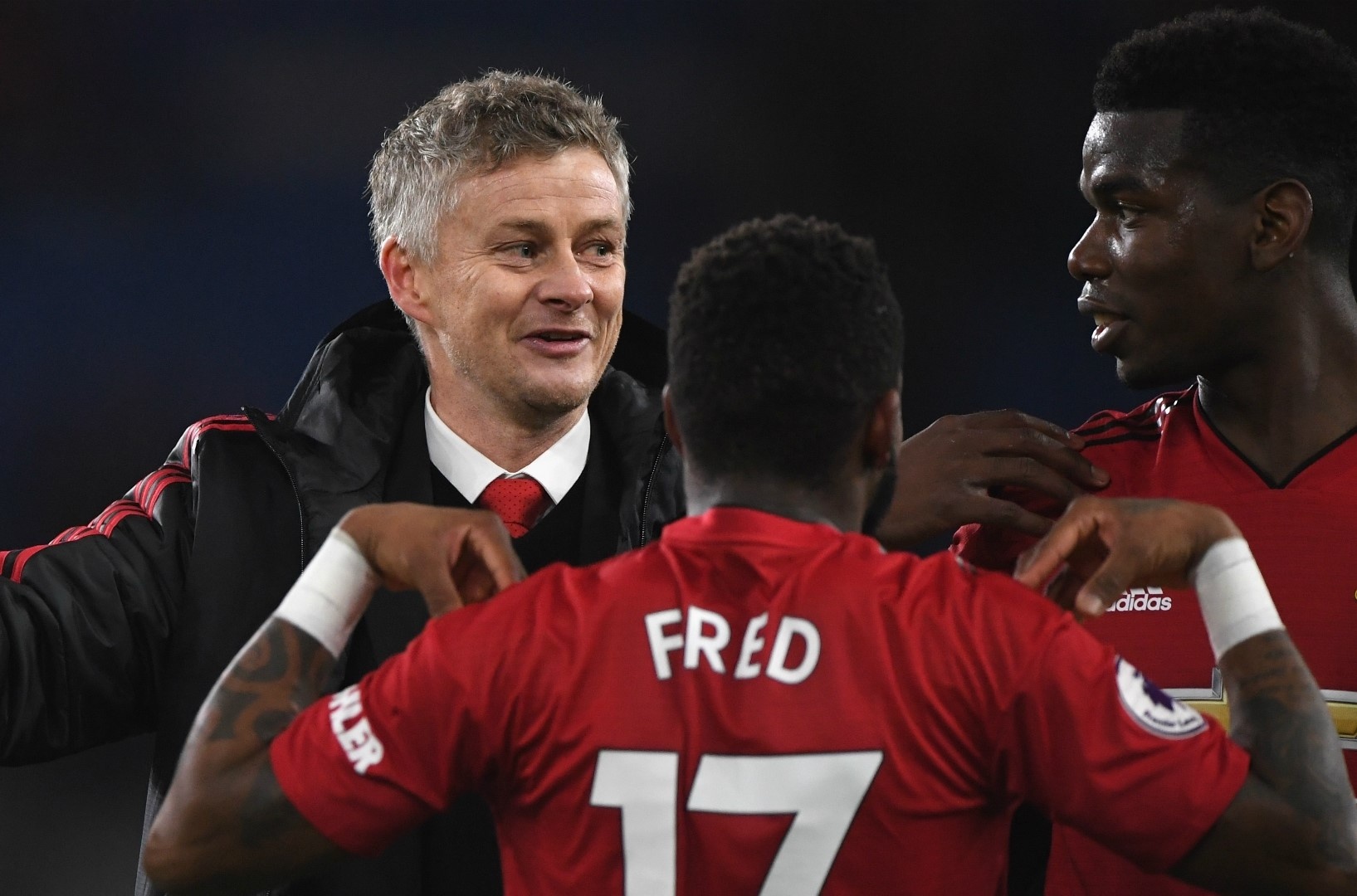 Newcastle vs Man Utd: Muc tieu gianh chien thang mung nam moi hinh anh