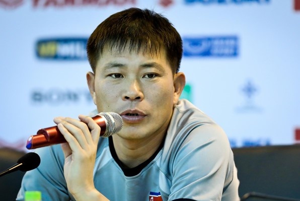 CHDCND Trieu Tien muon pha dop khong thang gan 40 nam tai Asian Cup hinh anh