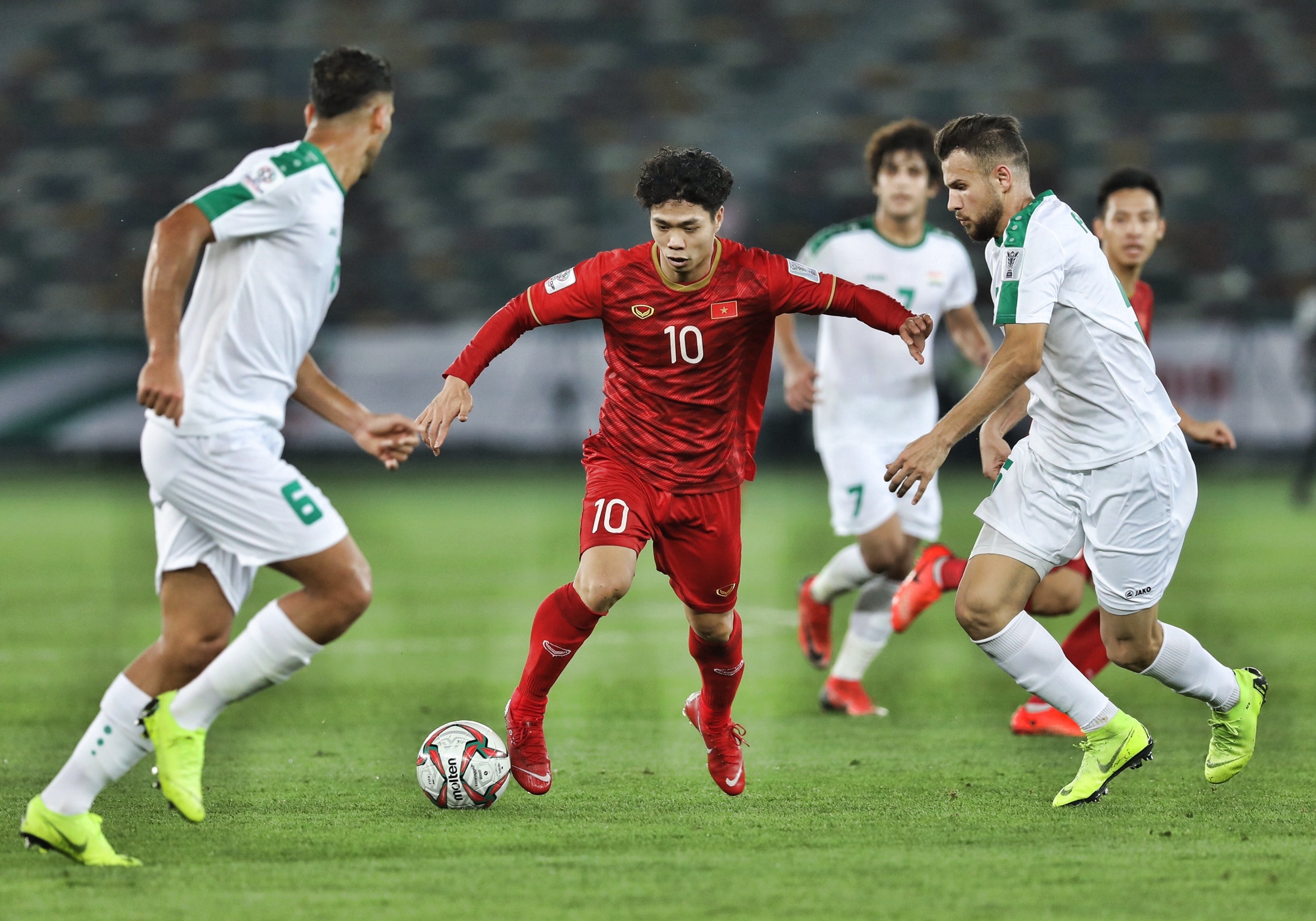 Viet Nam can dat ket qua nao truoc Iran de vuot qua vong bang? hinh anh