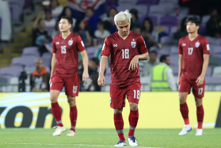 Tuyen Thai Lan gap Trung Quoc hoac Han Quoc o vong 1/8 Asian Cup hinh anh