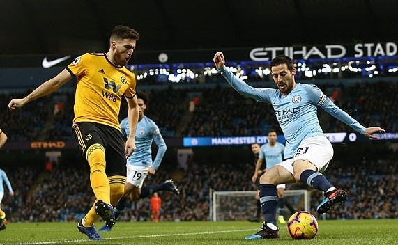 Man City tien gan Liverpool trong ngay David Silva di vao lich su CLB hinh anh