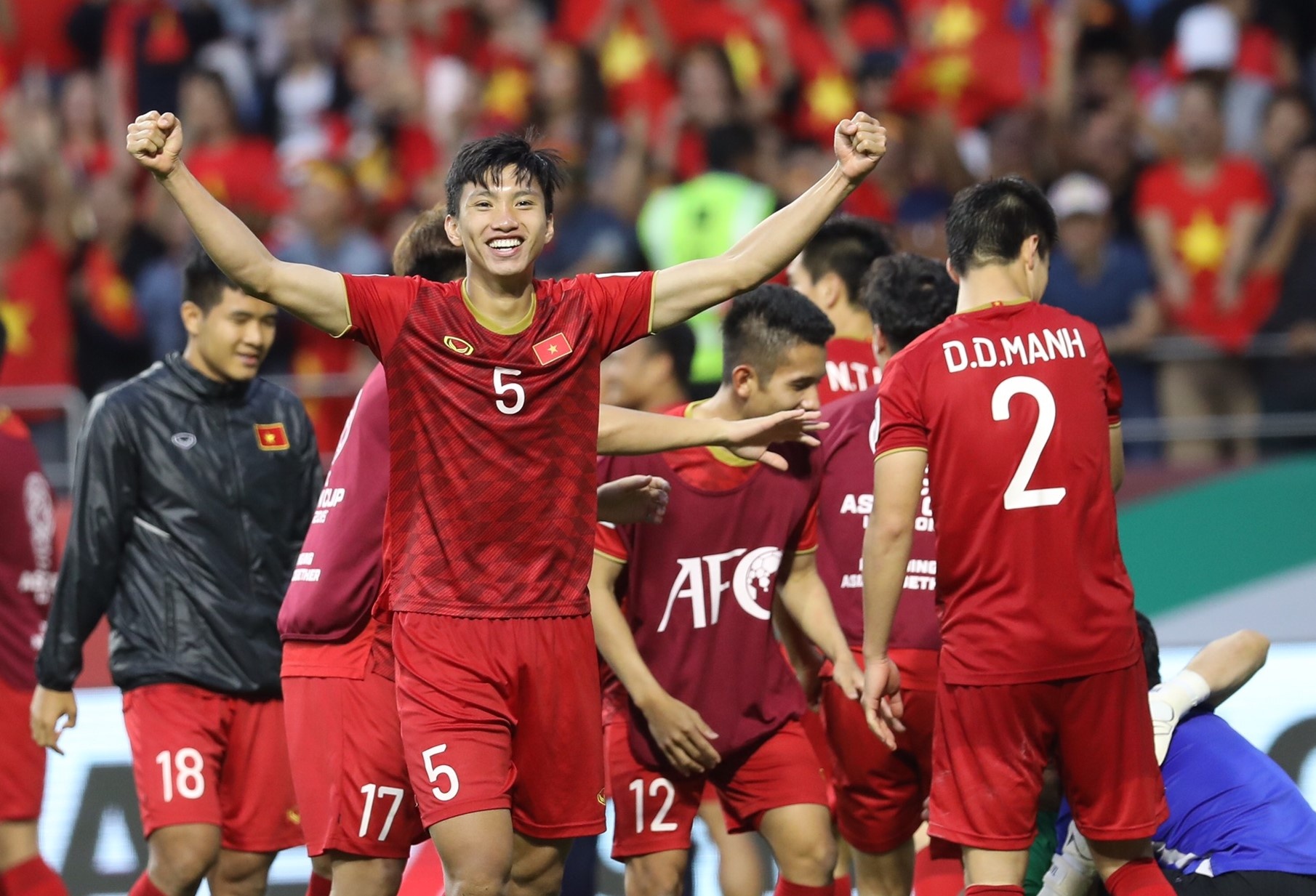 HLV Bahrain bat ngo khi tuyen Viet Nam vuot qua Jordan hinh anh
