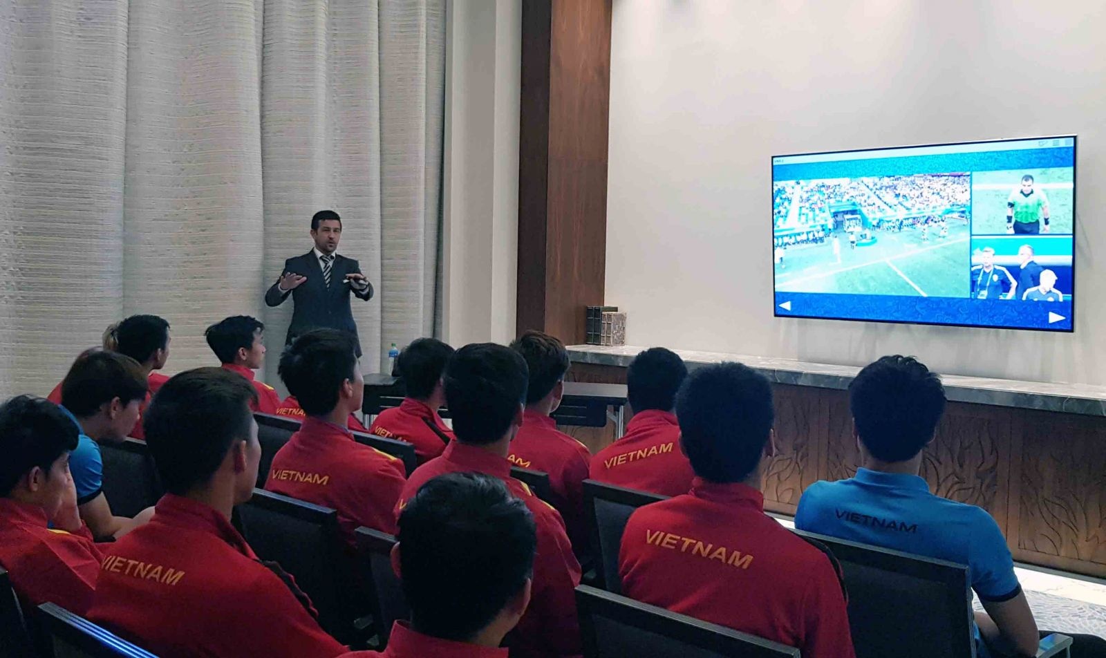 Ngân Văn Đại, Đội tuyển Việt Nam, Nhật Bản, Asian Cup 2019 ảnh 2 Ngan Van Dai, Doi tuyen Viet Nam, Nhat Ban, Asian Cup 2019 anh 2
