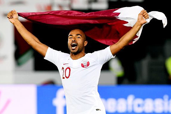 Rac roi chinh tri bua vay tran ban ket UAE - Qatar tai Asian Cup hinh anh