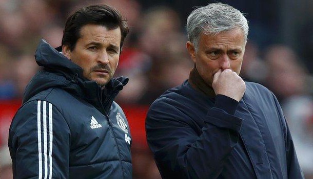 Jose Mourinho,  Manchester United,  Ngoai hang Anh,  bi sa thai anh 1