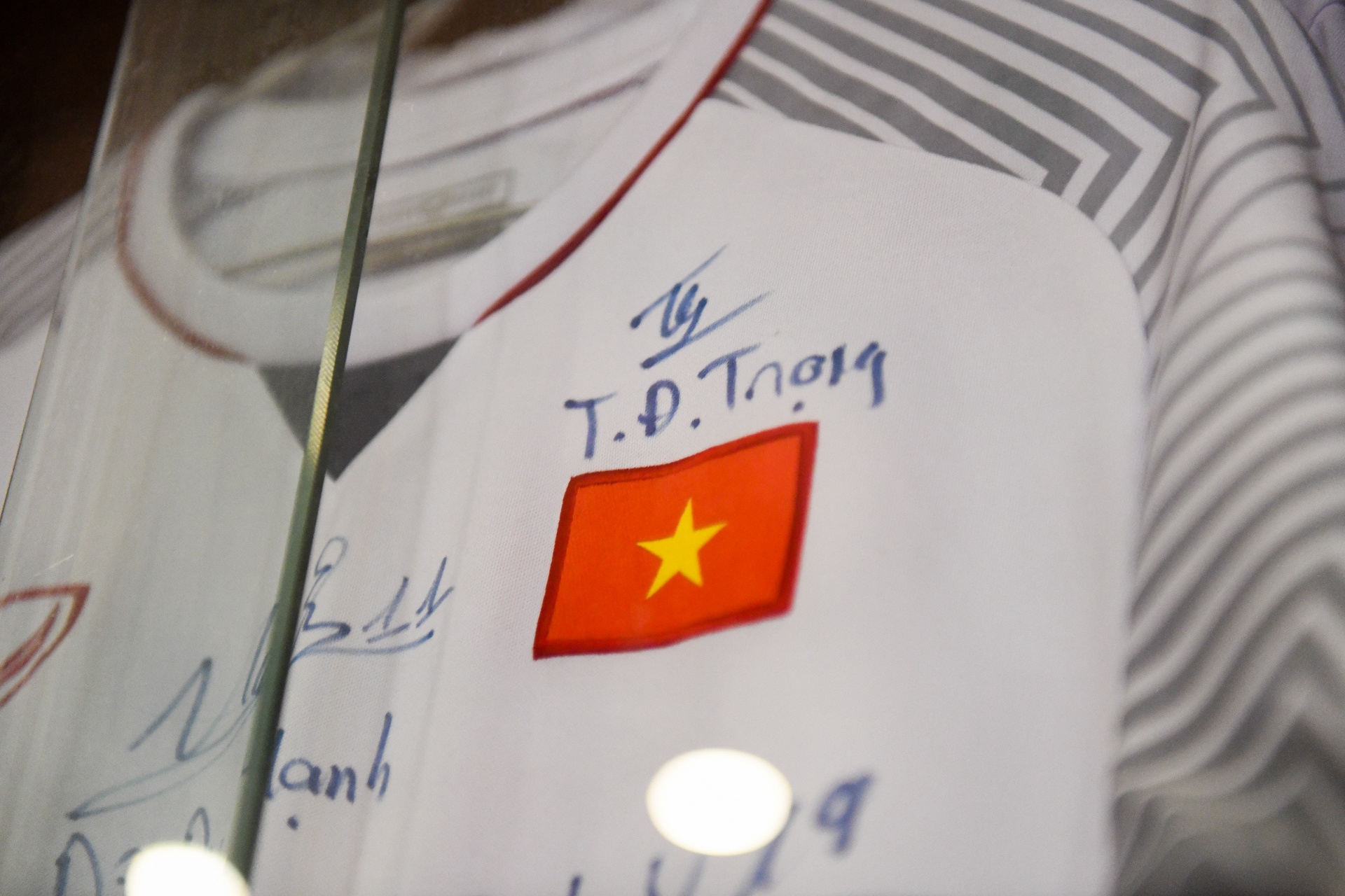 Trần Đình Trọng, Asian Cup, đội tuyển Việt Nam, ông Trần Văn Hùng ảnh 2 Tran Dinh Trong, Asian Cup, doi tuyen Viet Nam, ong Tran Van Hung anh 2