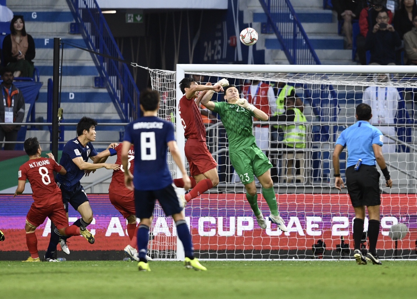 Dang Van Lam,  doi tuyen Viet Nam,  Asian Cup anh 2