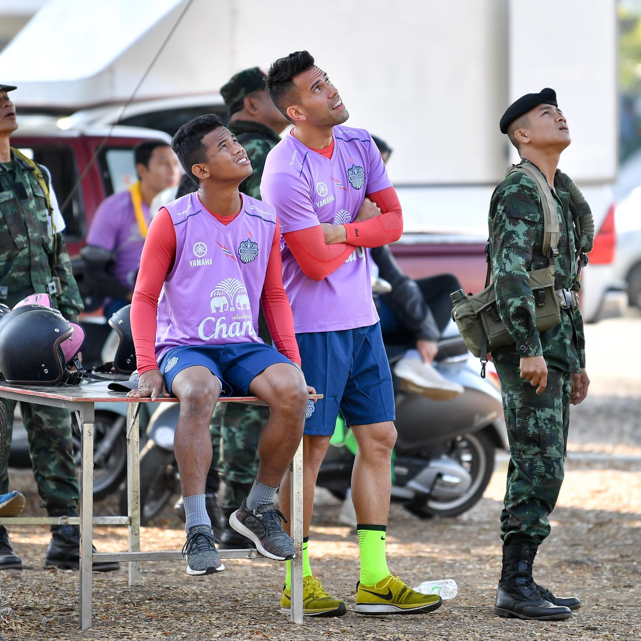 Luong Xuan Truong,  nhay du,  Buriram United,  Thai Lan anh 3