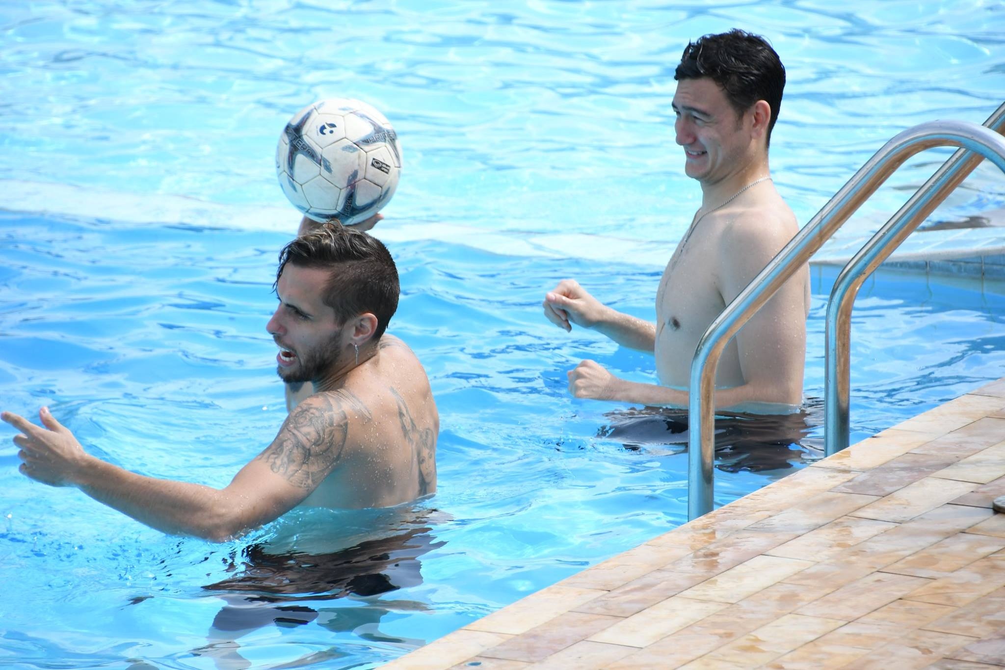 Dang Van Lam,  doi tuyen Viet Nam,  Muangthong United,  thu mon anh 3