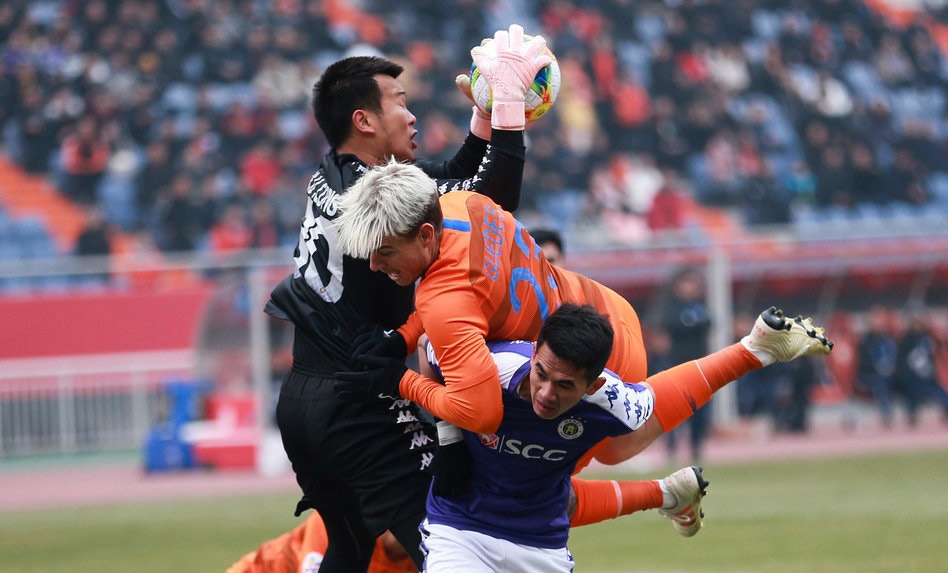 Marouane Fellaini,  Shandong Luneng,  Van Quyet,  vong loai AFC Champions League anh 9