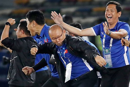 Anh chup HLV Park Hang-seo doat giai nhat bao chi Han Quoc hinh anh