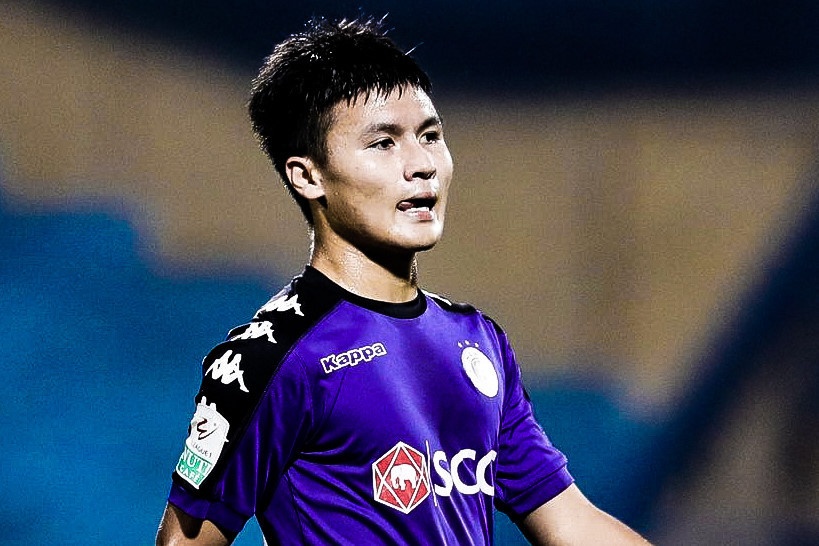 HLV Chu Dinh Nghiem: 'Quang Hai dang chan bong' hinh anh