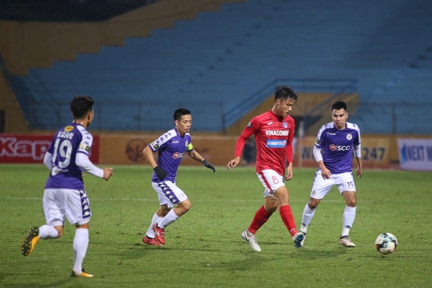 CLB Ha Noi,  Quang Hai,  CLB Quang Ninh,  HLV Phan Thanh Hau anh 2