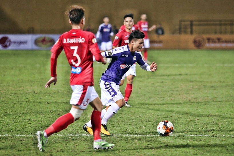 CLB Ha Noi,  Quang Hai,  CLB Quang Ninh,  HLV Phan Thanh Hau anh 1