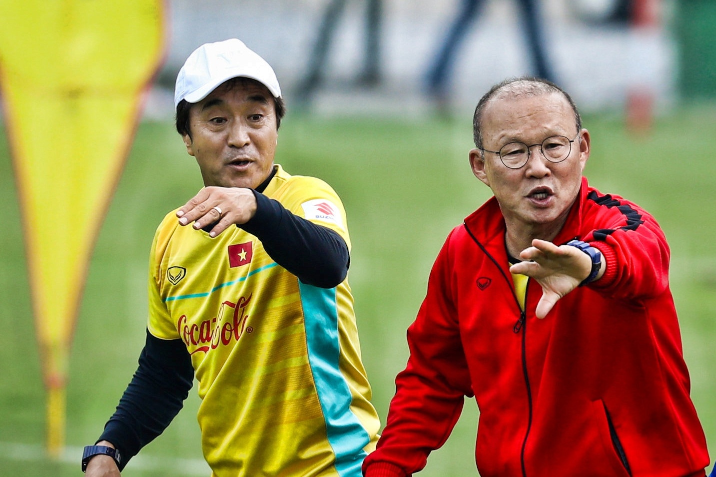 'Bong da Thai Lan chieu mo HLV Han Quoc de bat kip Viet Nam' hinh anh