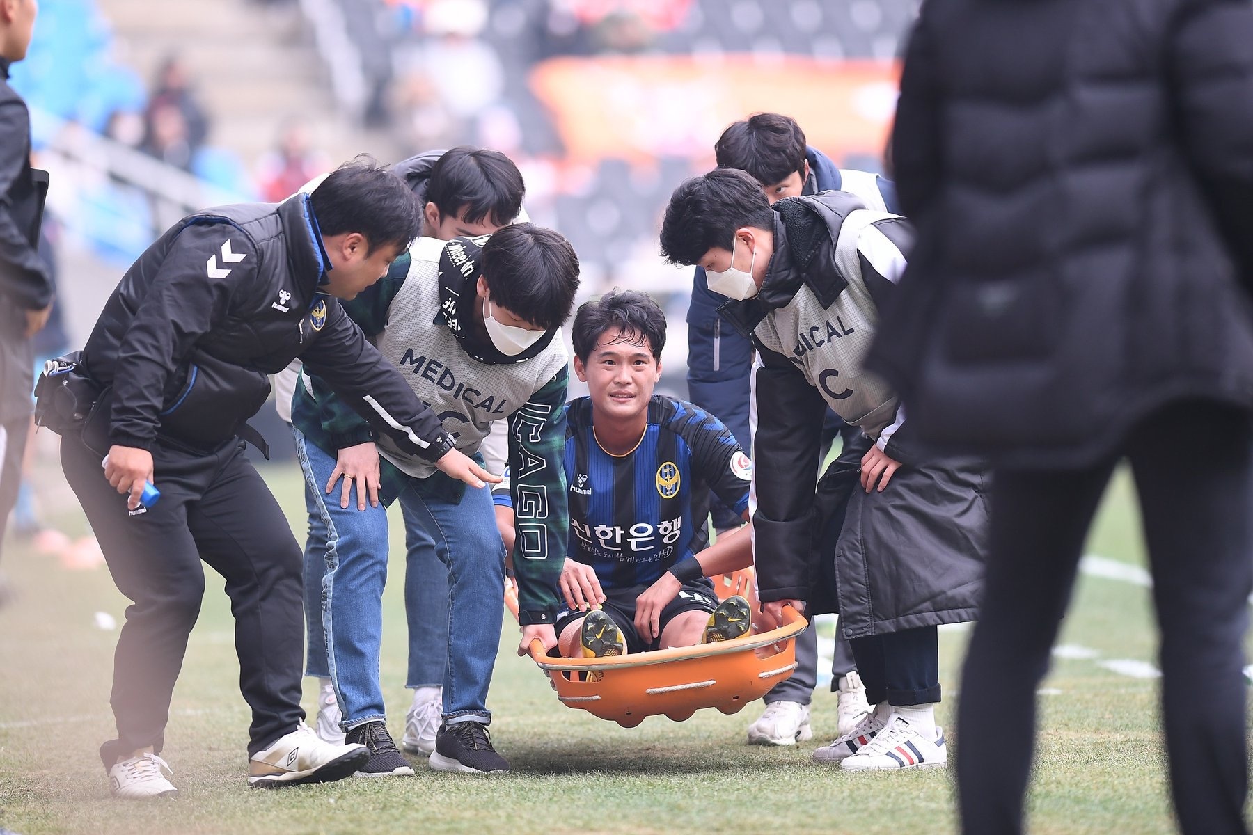 Cong Phuong,  Incheon United,  doi tuyen Viet Nam,  Jeju United anh 7