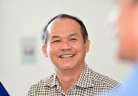 Bau Duc: 'Cong Phuong khong thua kem cau thu Han Quoc o Incheon' hinh anh