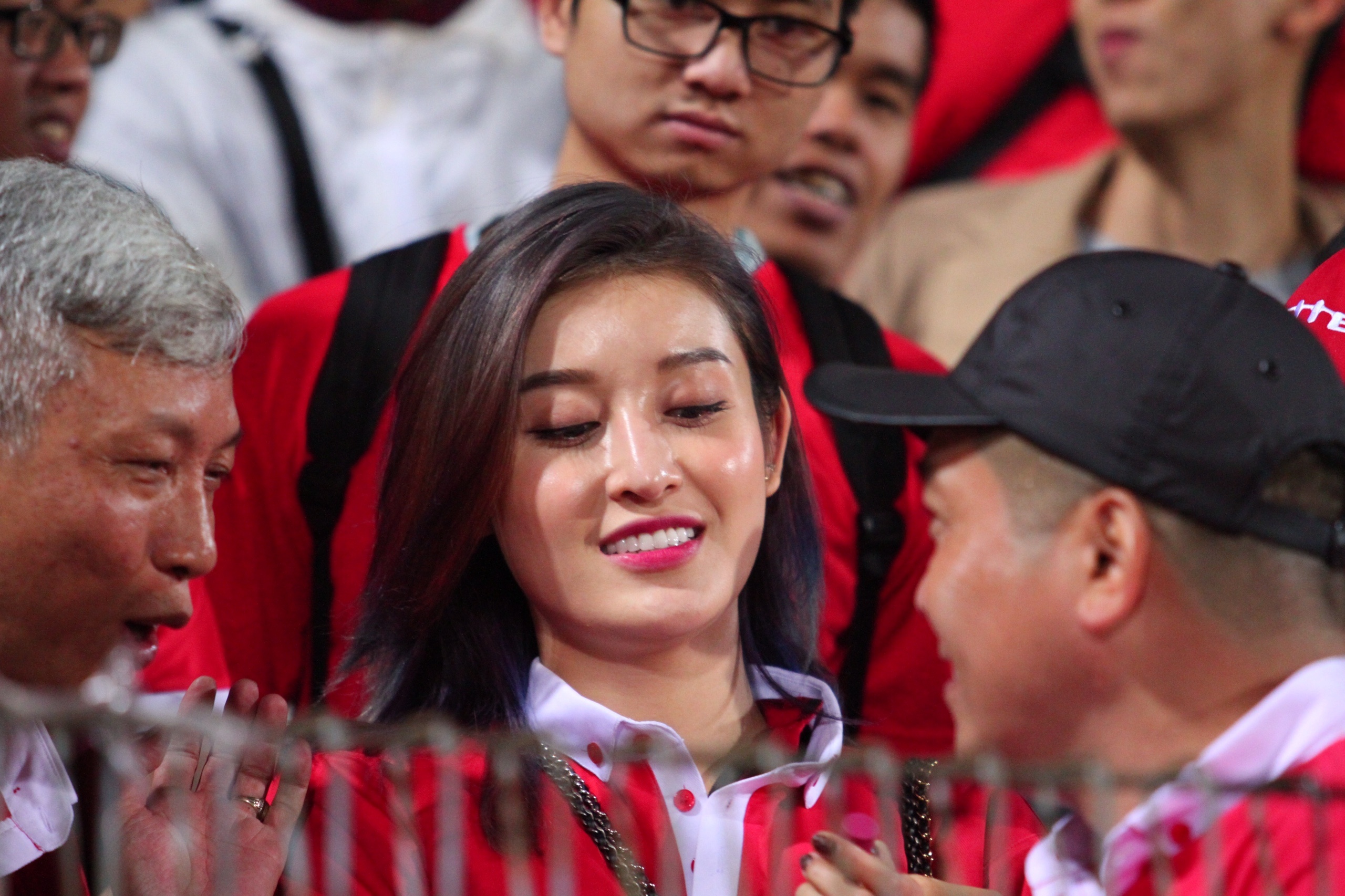 a hau Huyen My,  CLB Ha Noi,  CLB Viettel,  san Hang Day,  V.League anh 2