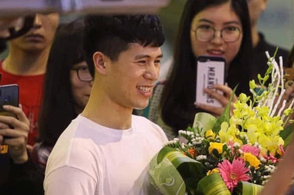 Dinh Trong tro ve nuoc, chua chac chan kha nang thi dau hinh anh