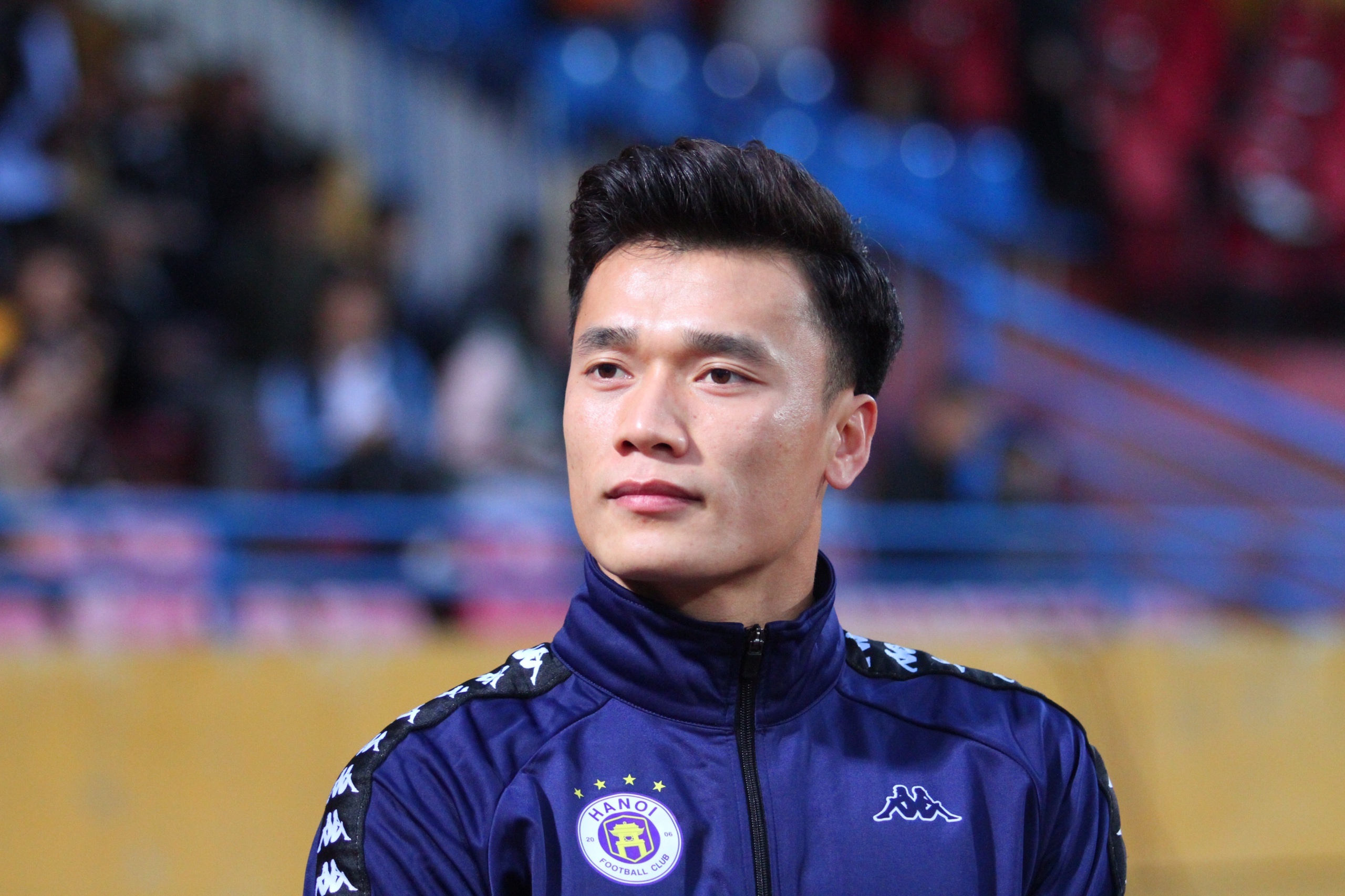 a hau Huyen My,  CLB Ha Noi,  CLB Viettel,  san Hang Day,  V.League anh 7