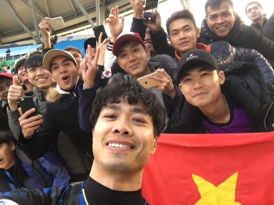 Cong Phuong selfie cung CDV,  Incheon United,  K.League,  doi tuyen Viet Nam anh 1