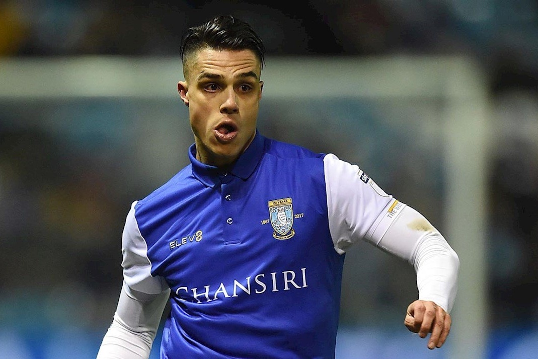 2 cau thu tung choi o Ajax Amsterdam muon khoac ao tuyen Indonesia hinh anh