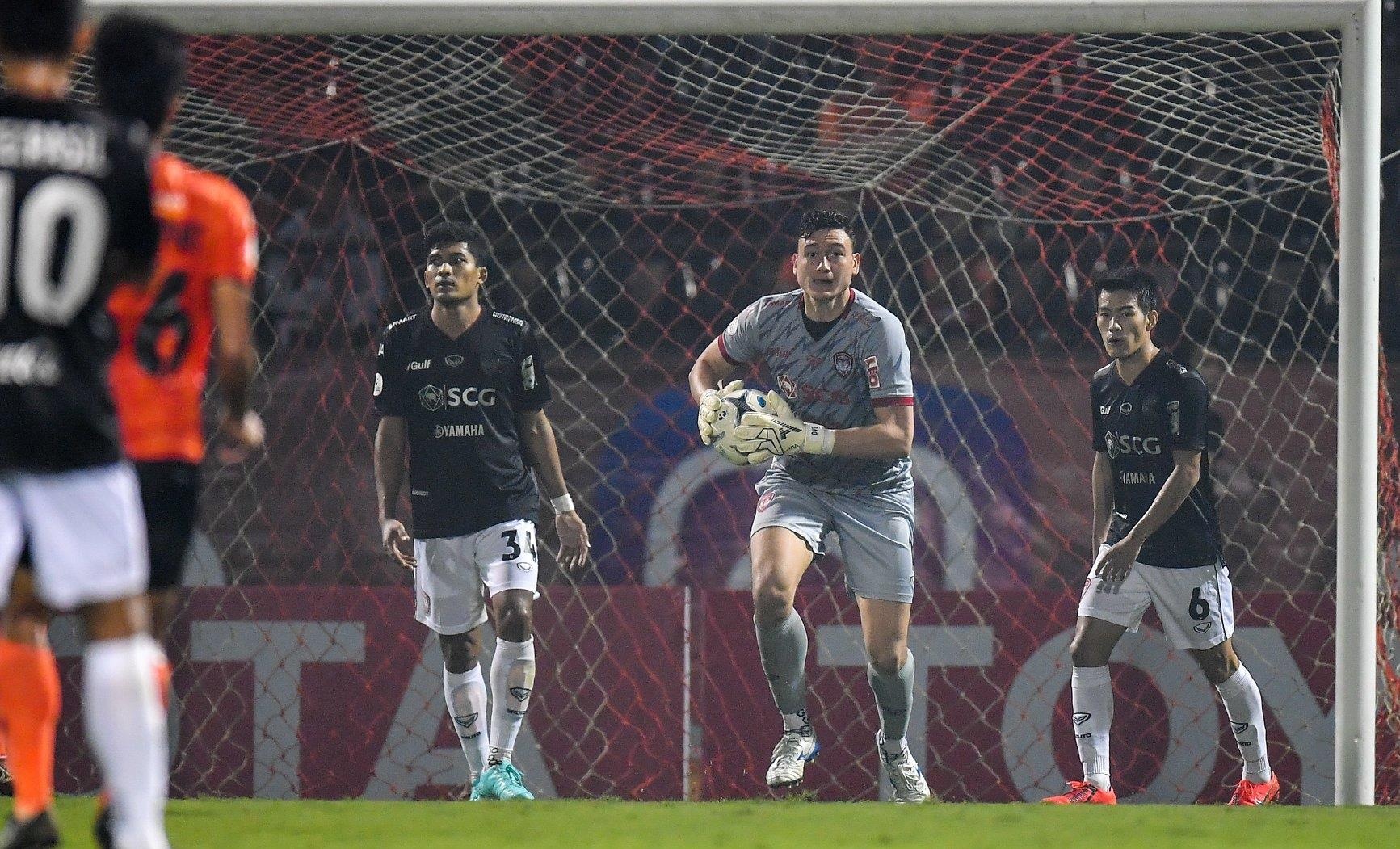 Đặng Văn Lâm, về Việt Nam nghỉ ngơi, Muangthong United, Thai League, đội tuyển Việt Nam ảnh 2 Dang Van Lam, ve Viet Nam nghi ngoi, Muangthong United, Thai League, doi tuyen Viet Nam anh 2