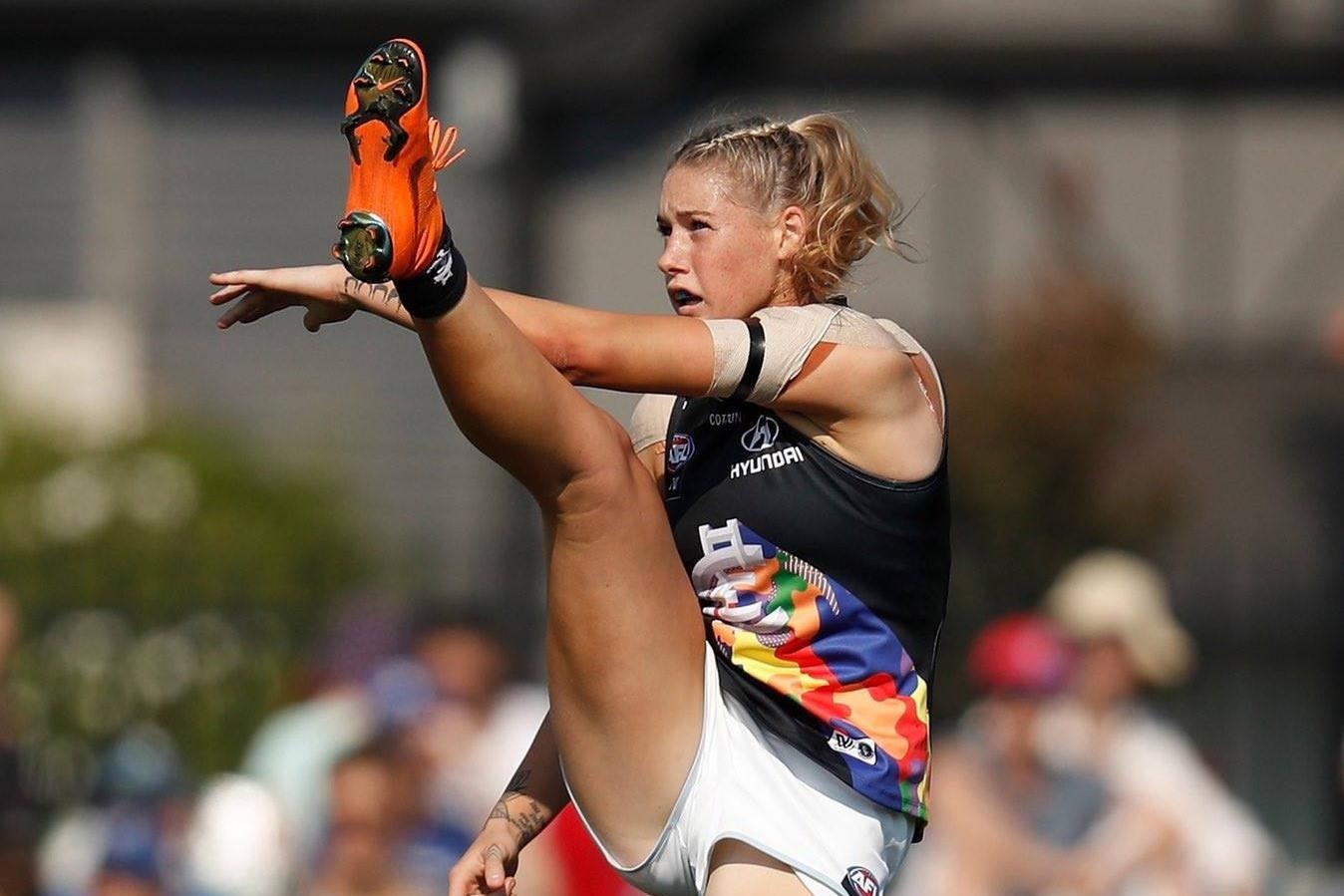 Nu cau thu Australia bi tan cong tinh duc tren mang xa hoi hinh anh