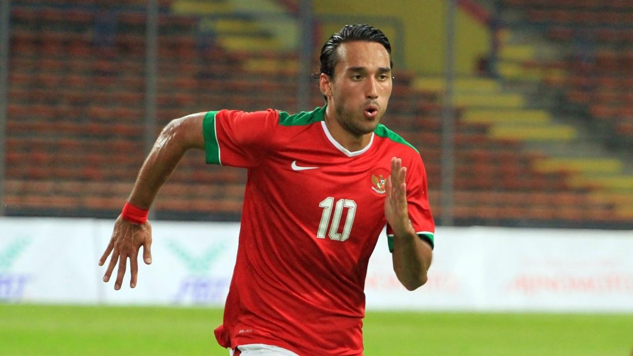 CĐV Indonesia, tấn công tài khoản FIFA, mạng xã hội, Ezra Walian ảnh 1 CDV Indonesia, tan cong tai khoan FIFA, mang xa hoi, Ezra Walian anh 1