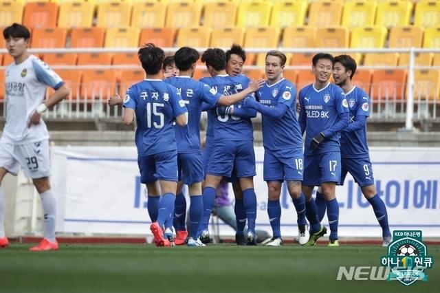 Công Phượng, Incheon United, đội tuyển Việt Nam, Suwon, K.League ảnh 2 Cong Phuong, Incheon United, doi tuyen Viet Nam, Suwon, K.League anh 2