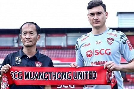 HLV Muangthong tu chuc sau chuoi tran that vong o Thai League hinh anh
