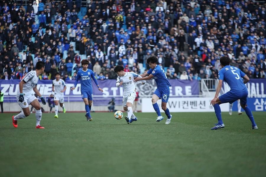 Công Phượng, Incheon United, K.League, đội tuyển Việt Nam ảnh 1 Cong Phuong, Incheon United, K.League, doi tuyen Viet Nam anh 1