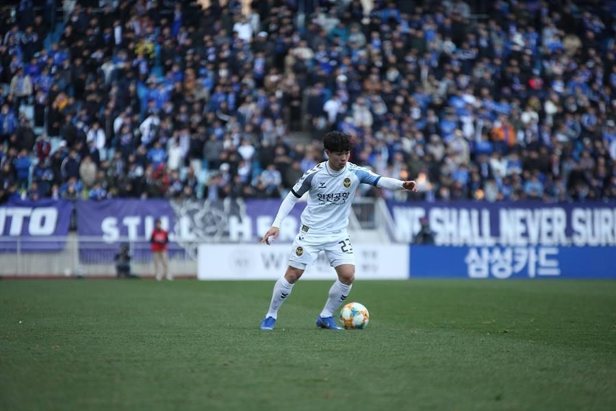 Công Phượng, Incheon United, K.League, đội tuyển Việt Nam ảnh 2 Cong Phuong, Incheon United, K.League, doi tuyen Viet Nam anh 2