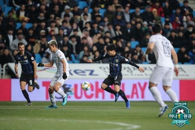công phượng ghi bàn k league, công phượng đá chính incheon united ảnh 1 cong phuong ghi ban k league, cong phuong da chinh incheon united anh 1