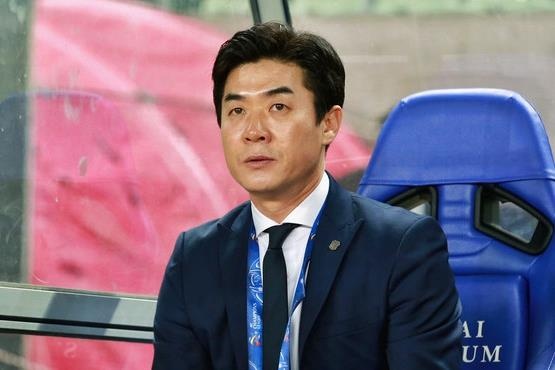 Dang Van Lam co tan HLV truong nguoi Han Quoc o Muangthong hinh anh