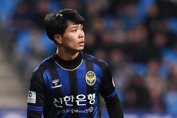 Tan HLV Incheon chi ra diem yeu cua Cong Phuong o K.League hinh anh