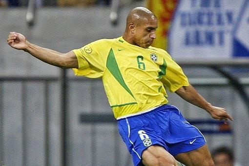 Roberto Carlos bieu dien sut phat 'than sau' o tuoi 46 hinh anh