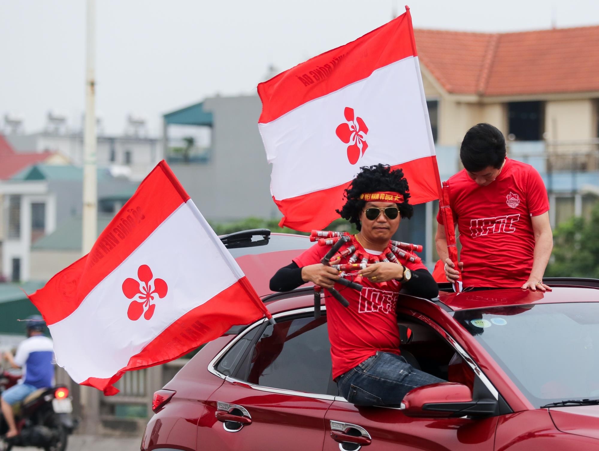 CDV Hai Phong,  CLB Hai Phong,  CLB Ha Noi,  V.League anh 4