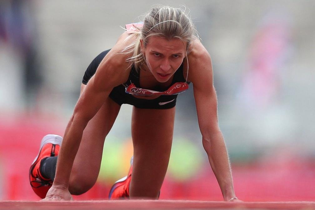 Nu VDV ngat xiu khi co bo ve dich o giai dien kinh London hinh anh