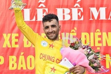 Ngoai binh Iran doat ao vang giai dua xe dap Ve Dien Bien Phu hinh anh