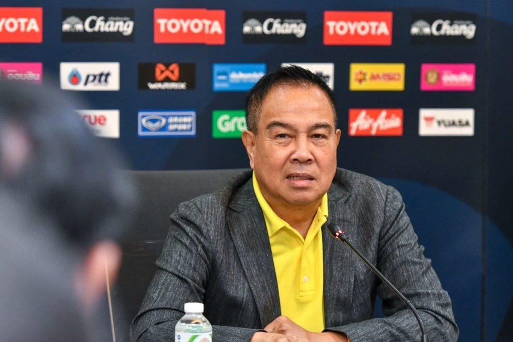 lien doan bong da Thai Lan,  doi tuyen Thai Lan,  King's Cup,  Somyot Poompanmoung anh 1