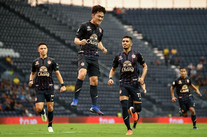 Lương Xuân Trường, Buriram United, đội tuyển Việt Nam, ra dấu chiến thuật ảnh 1 Luong Xuan Truong, Buriram United, doi tuyen Viet Nam, ra dau chien thuat anh 1