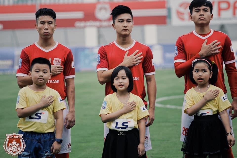 Martin Lo,  U23 Viet Nam,  cau thu Viet kieu,  Pho Hien FC,  SEA Games 30 anh 5