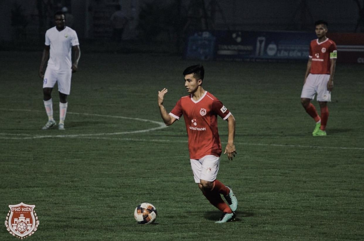 Martin Lo,  U23 Viet Nam,  cau thu Viet kieu,  Pho Hien FC,  SEA Games 30 anh 3