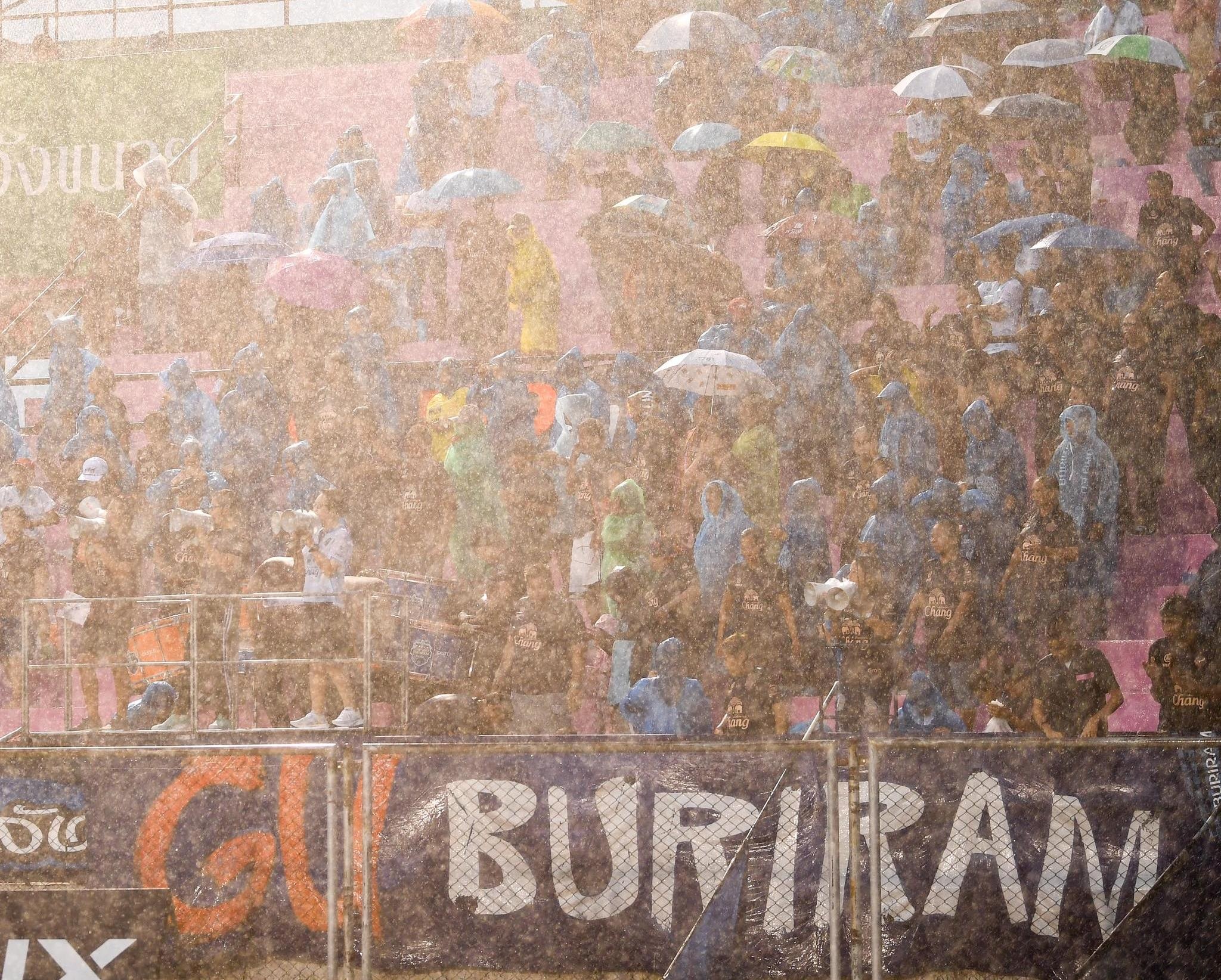 Luong Xuan Truong,  Buriram United,  doi tuyen Viet Nam,  King's Cup anh 6