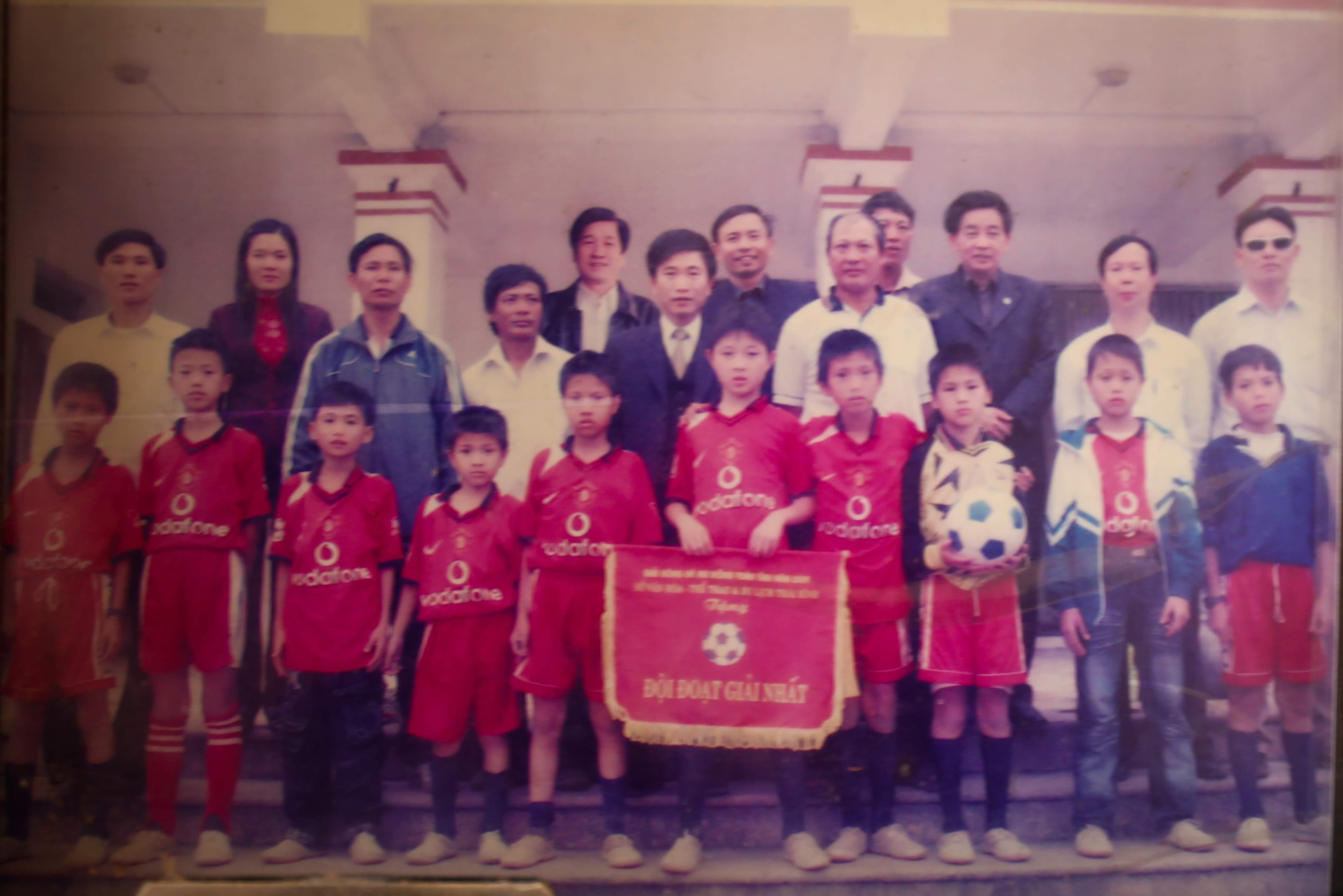 Doan Van Hau,  doi tuyen Viet Nam,  trai bong tron,  CLB Ha Noi,  King's Cup anh 2