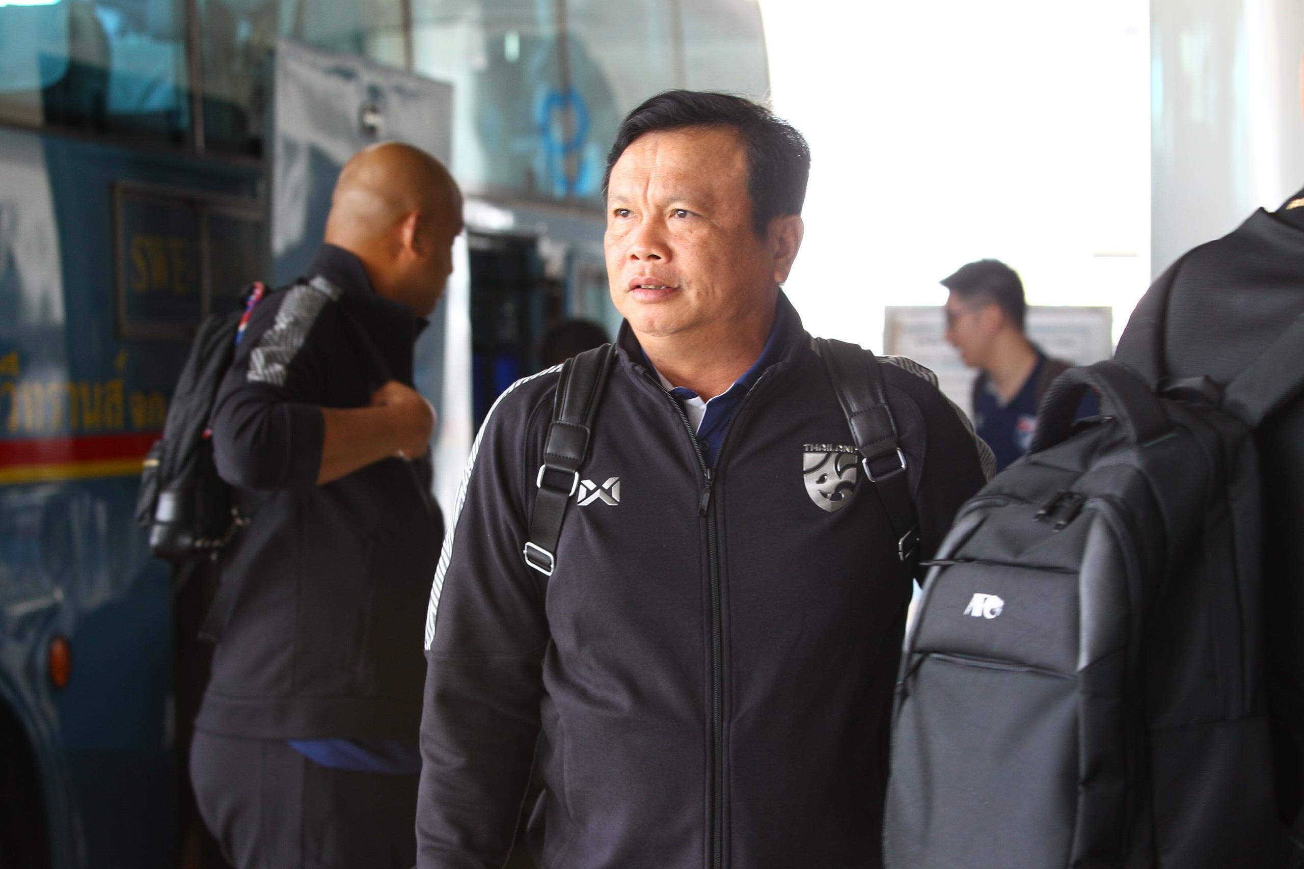 đội tuyển Việt Nam, đội tuyển Thái Lan, sân bay Bangkok, King's Cup ảnh 6 doi tuyen Viet Nam, doi tuyen Thai Lan, san bay Bangkok, King's Cup anh 6