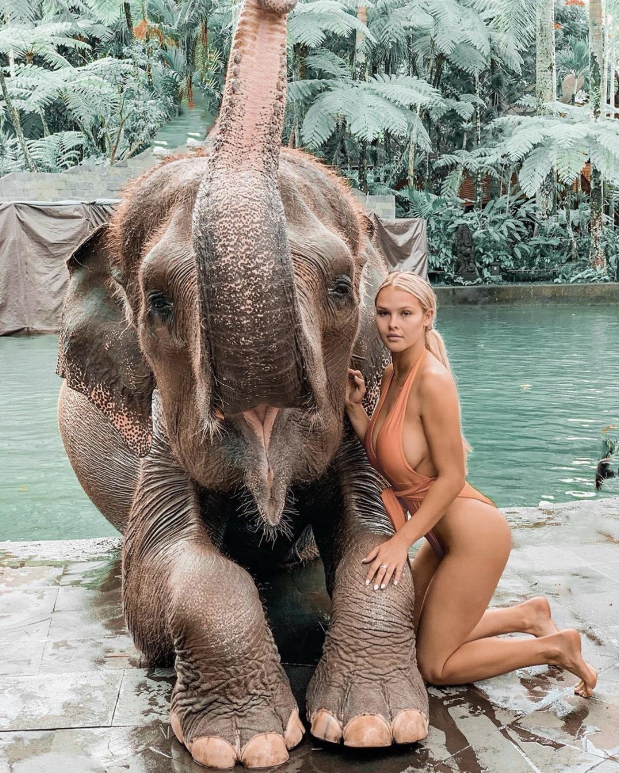 chung ket Champions League,  KInsey Wolanski,  CDV nu,  Liverpool,  Tottenham anh 6